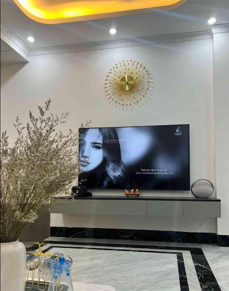 Ngọc trì nhà dân xây 42m 3 tầng 3 ngủ full nội thất nhỉnh 7 tỷ