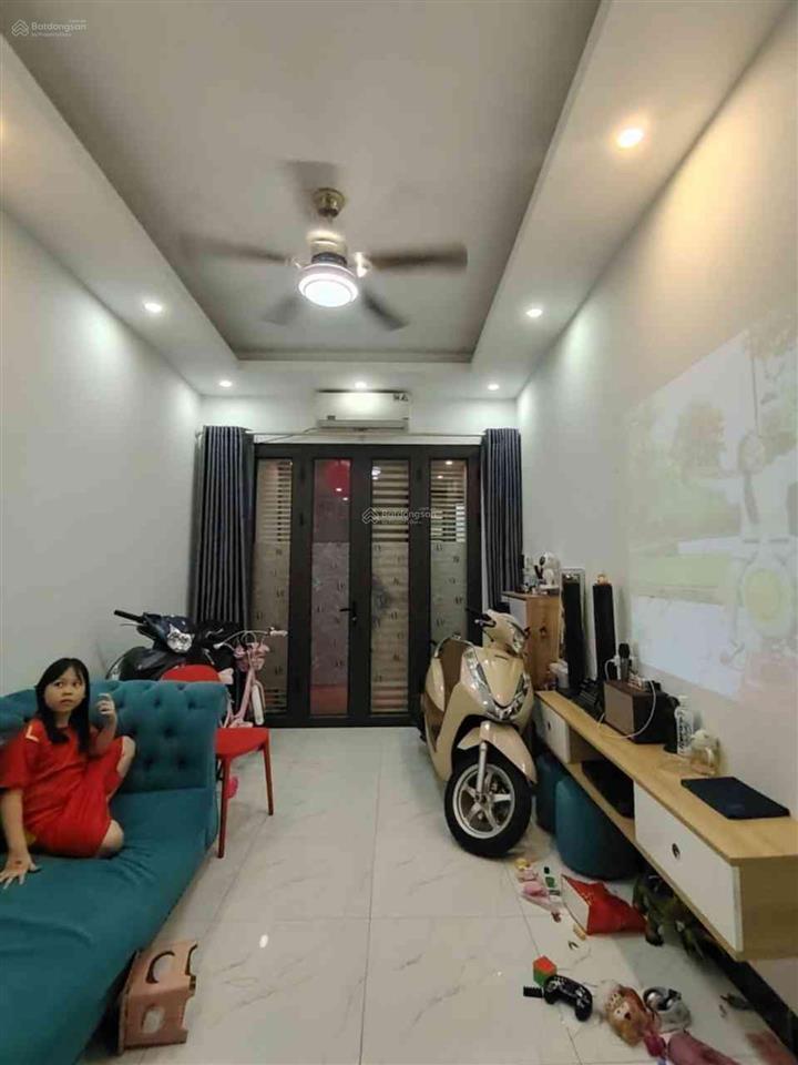 Hiếm! nhà đẹp full nội thất gần ô tô 30m hàng xóm vinhomes riverside