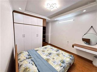 Hơn 5 tỷ có nhà mới trung tâm phúc lợi ô tô đỗ cổng full nội thất 3pn khép kín
