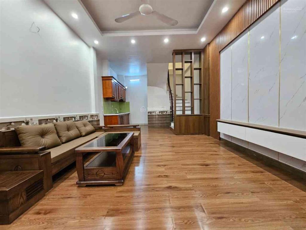 Thạch bàn long biên | tài chính hơn 6 tỷ sở hữu ngay nhà đẹp 5 tầng!
