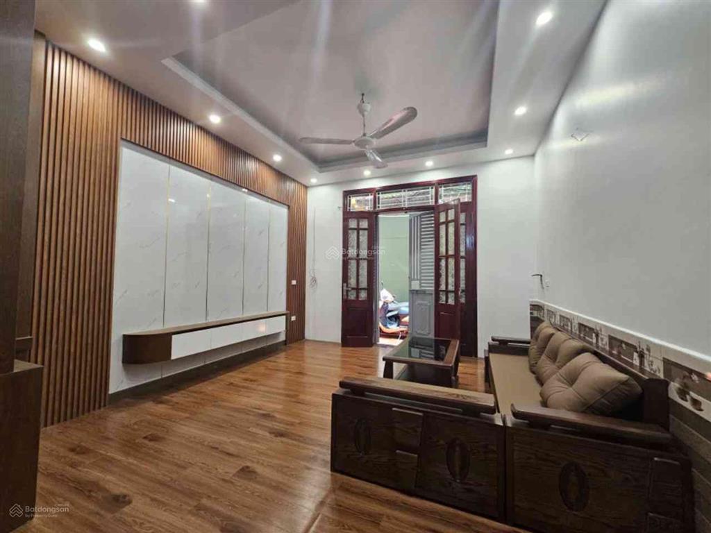 Thạch bàn long biên | tài chính hơn 6 tỷ sở hữu ngay nhà đẹp 5 tầng!