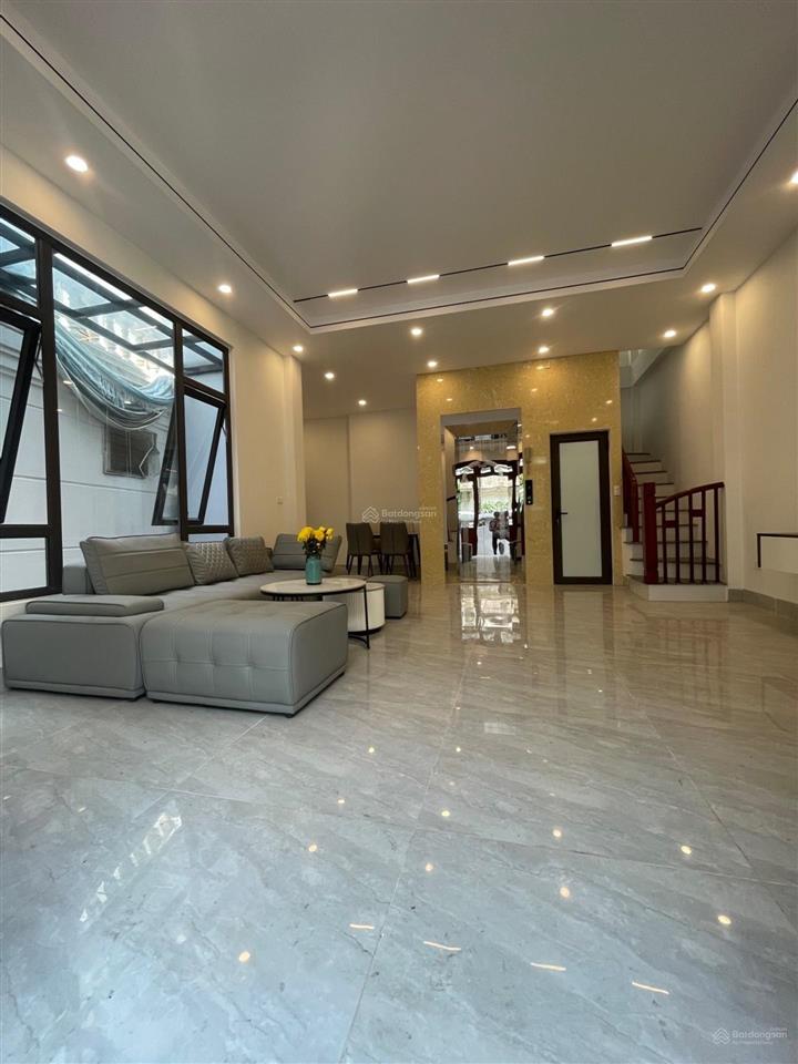 Bán nhà trung tâm thạch bàn long biên 59m 5 tầng thang máy ô tô đỗ cửa giá hơn 8 tỷ