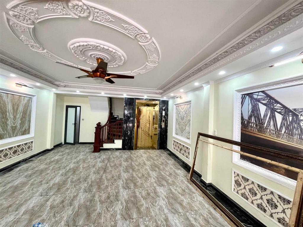 Chủ cần tiền bán gấp biệt thự long biên 80m, 6 tầng, vị trí đắc địa ô tô tránh vỉa hè kinh doanh
