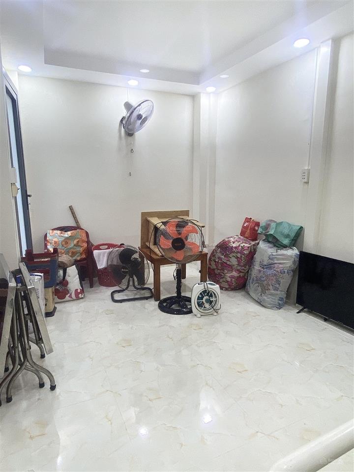 Nhà mới, nở hậu, ko lg qh  đề thám  15m2, 3tầng  2.5tỷ