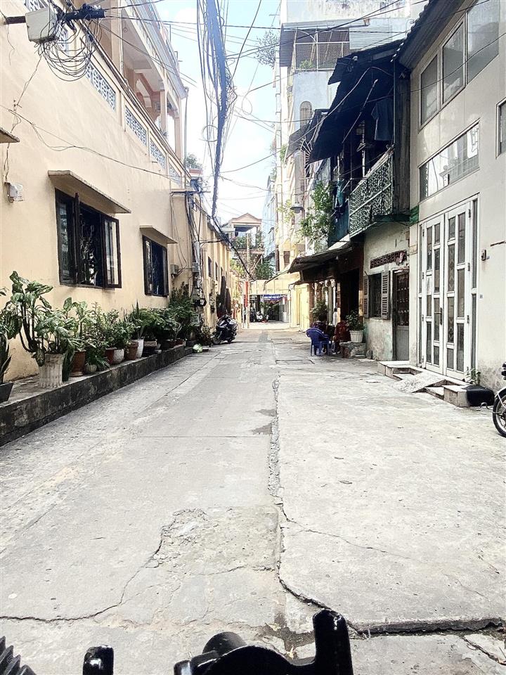 Nhà mới, nở hậu, ko lg qh  đề thám  15m2, 3tầng  2.5tỷ