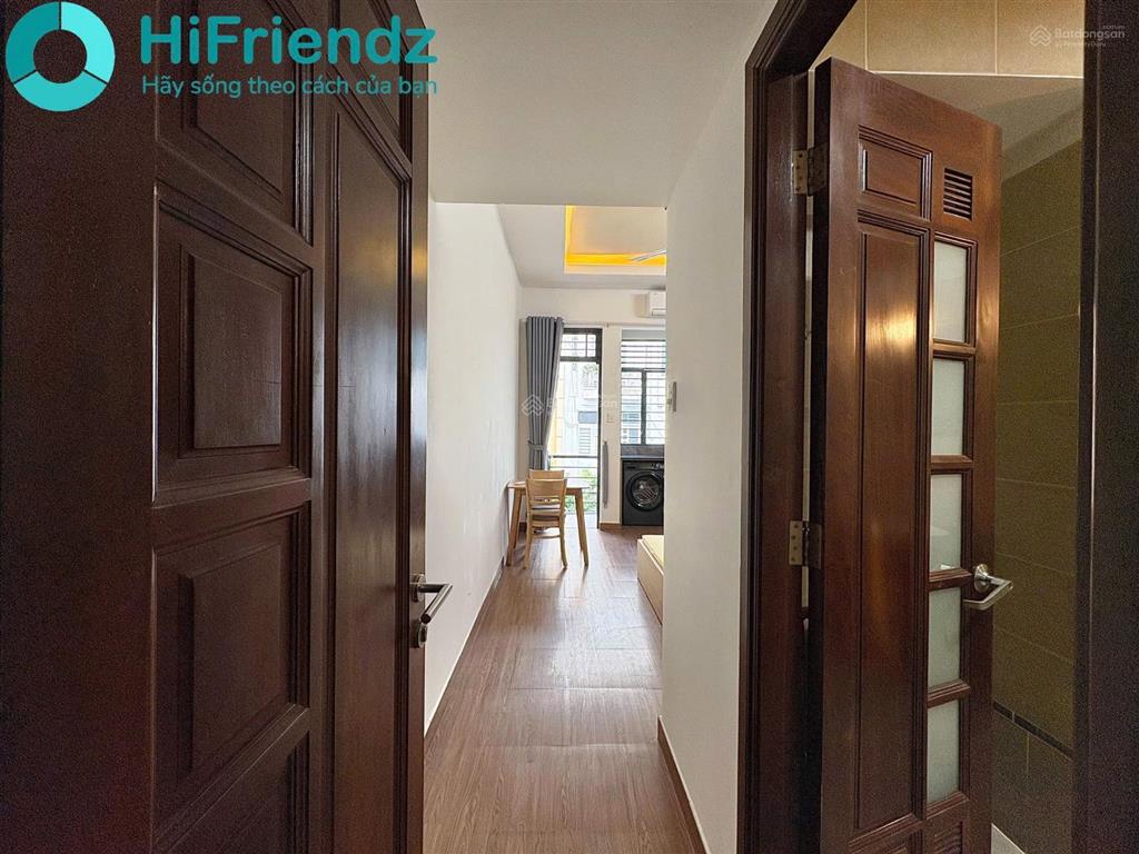 Căn hộ ban công full nội thất ngay landmark 81