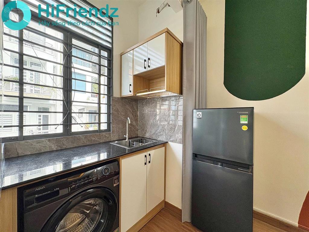 Căn hộ ban công full nội thất ngay landmark 81