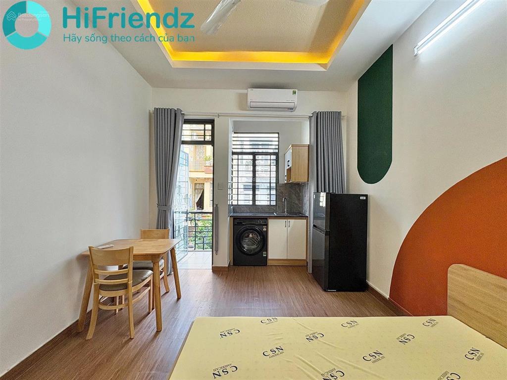 Căn hộ ban công full nội thất ngay landmark 81