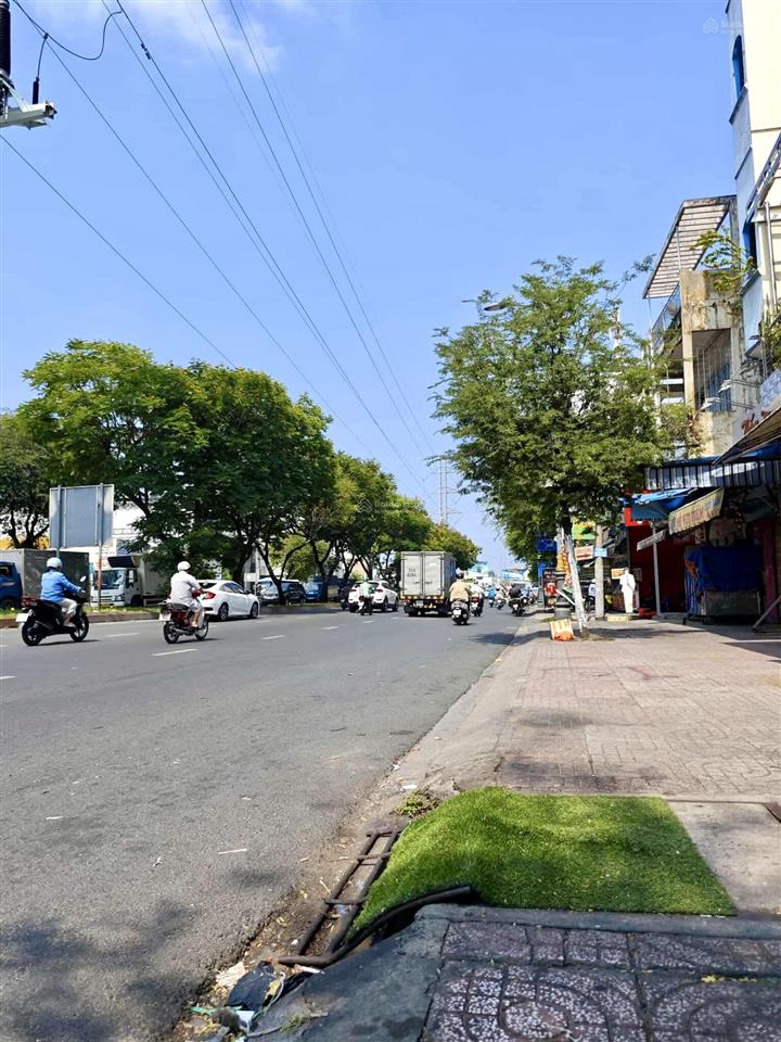 Bán nhà mặt tiền hồng bàng 70m2  kinh doanh sầm uất  giá tốt đầu tư.