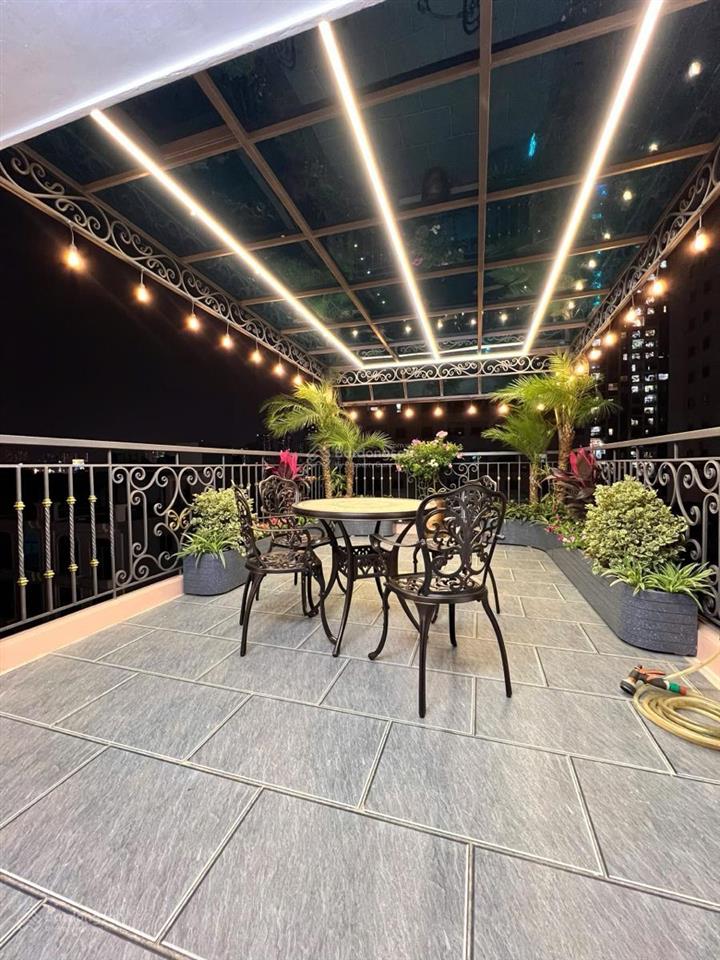 Nhà 3 mặt thoáng phố nguyễn chí thanh  oto tránh  thang máy  7 tầng