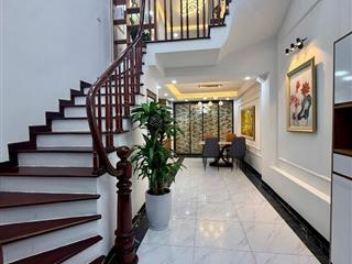 Nhà phố lê văn lương  2 thoáng  oto 5m  ngõ nông  3 gác đỗ  4 ngủ  5 tầng