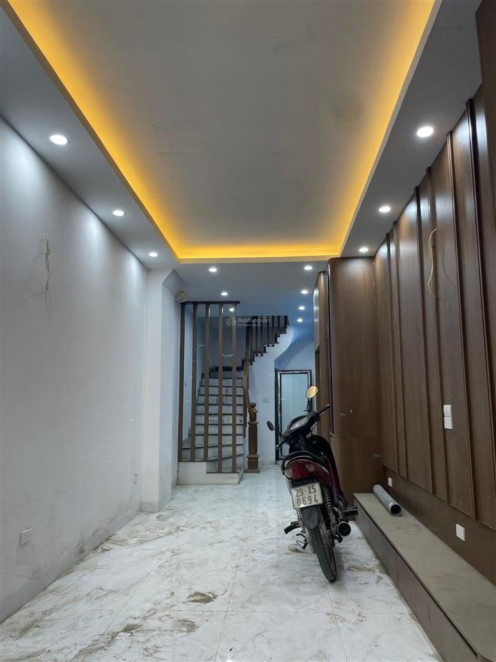 Nhà phố trường chinh  ngã tư sở  3 gác đỗ  32m  5 tầng  3 ngủ