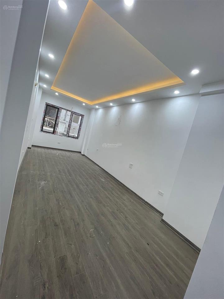 Nhà phố trường chinh  ngã tư sở  3 gác đỗ  32m  5 tầng  3 ngủ