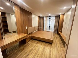 Nhà phố quan nhân  oto 30m  ngõ nông  thang máy  3 gác  6 tầng
