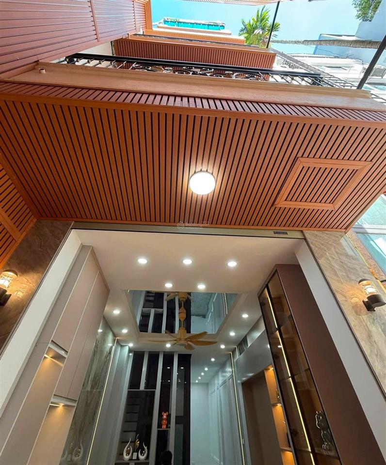Bán nhà phố khương trung  ngõ nông  ô tô 30m  thang máy  5 tầng