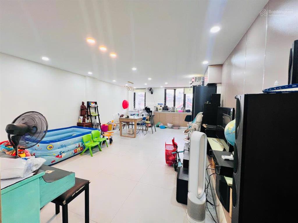 Bán nhà pháo đài láng, đống đa, ngõ ô tô tránh nhau, kinh doanh 56m², 6 tầng thang máy, giá 23 tỷ