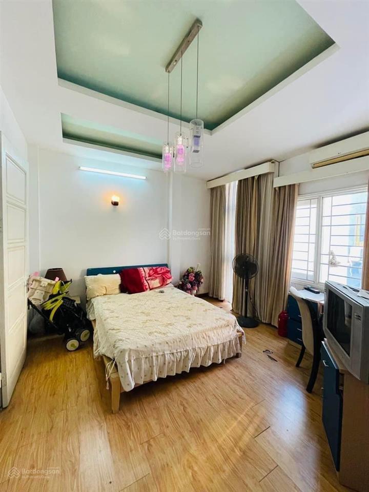 Bán nhà chùa láng, đống đa, ngõ phân lô, 2 thoáng trước sau 47m², 5 tầng 1 tum, giá 18 tỷ