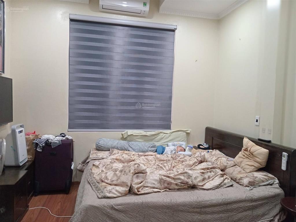 Bán nhà riêng tại đặng tiến đông, đống đa, 18 tỷ, 47 m2 sổ vuông vắn, 4 tầng 1 tum, oto