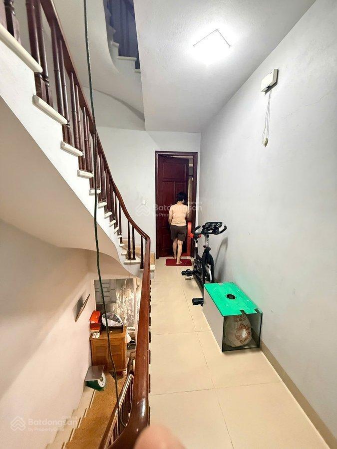 Huỳnh thúc kháng, đống đa, 67m, 6 tầng, oto tải tránh, ô chờ thang máy, cách phố 50m, giá 22 tỷ.