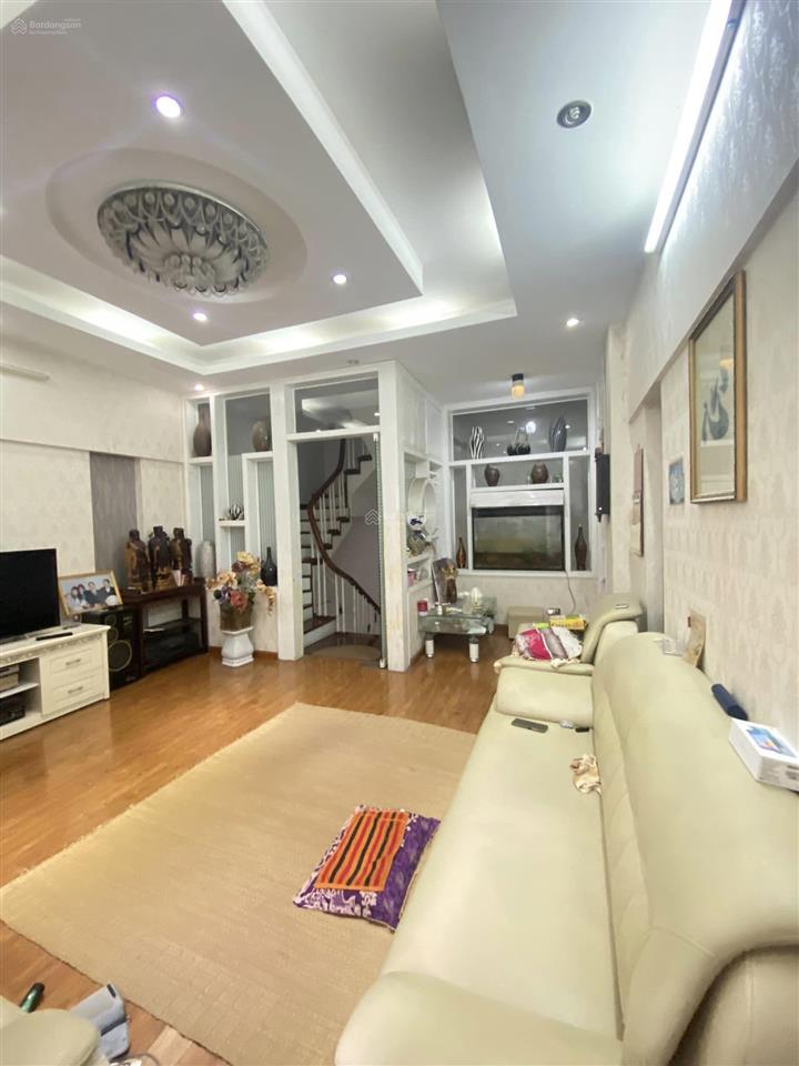 Chính chủ bán nhà phân lô, láng hạ, đống đa, 52,5m 4 tầng 1 tum hướng đông nam giá 23 tỷ