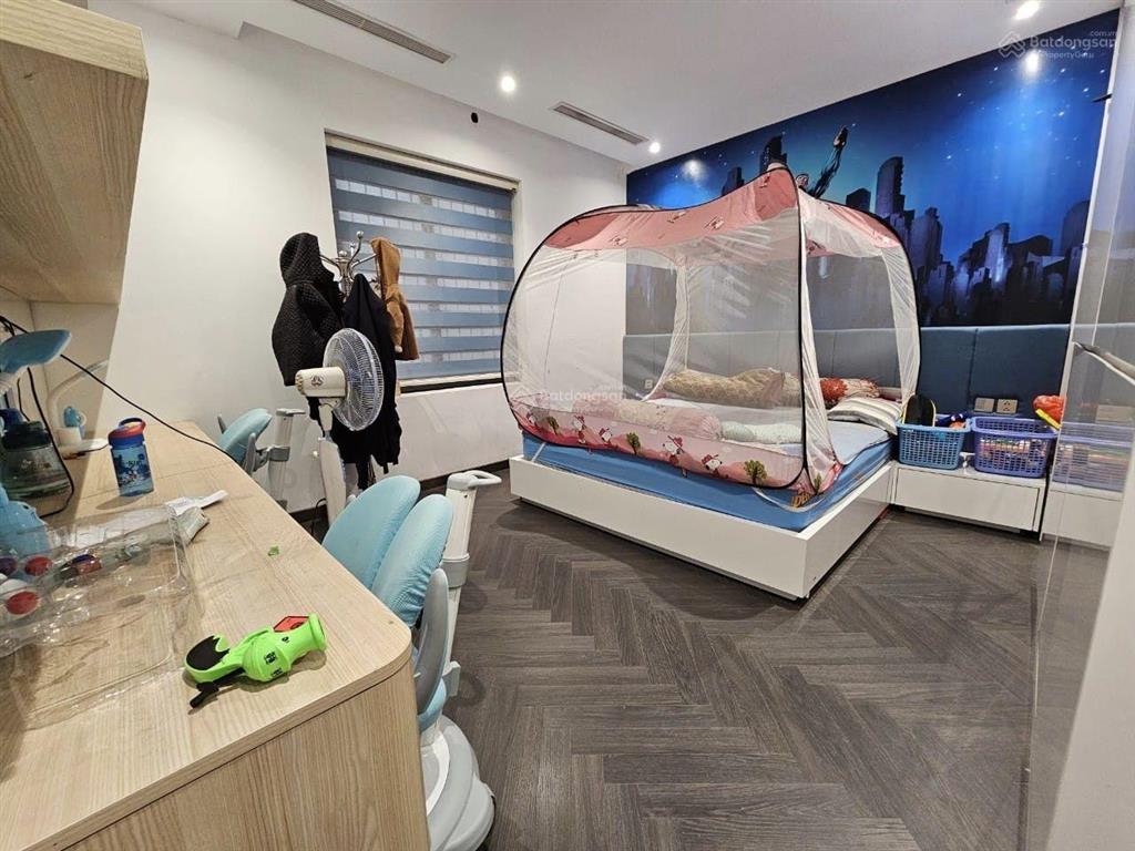 Bán gấp nhà nguyễn chí thanh ngõ 91, phân lô 50,6m 5 tầng thang máy ô tô vào ra thoải mái 22,5 tỷ