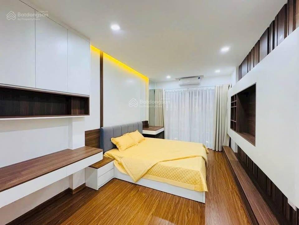 Giang văn minh ba đình 55m 5 tầng nhà xây được 10 năm ô tô đỗ cửa cách phố 10m kinh doanh giá 19 tỷ