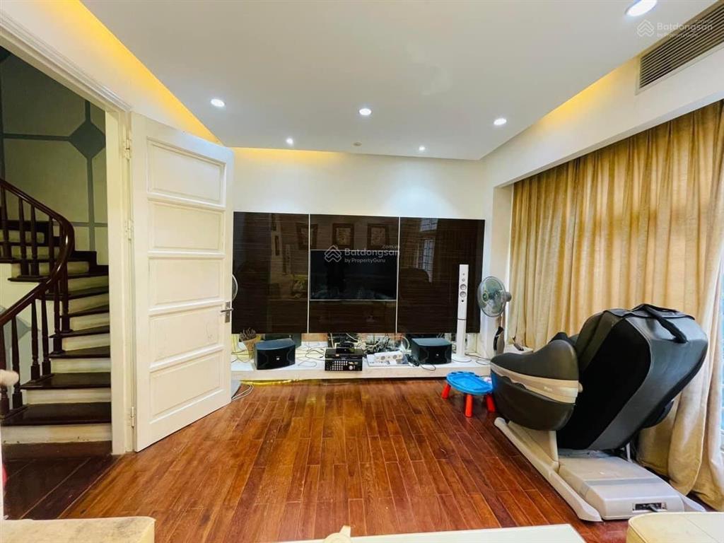 Bán nhà chùa láng, đống đa, ngõ phân lô, 2 thoáng trước sau 47m², 5 tầng 1 tum, giá 18 tỷ