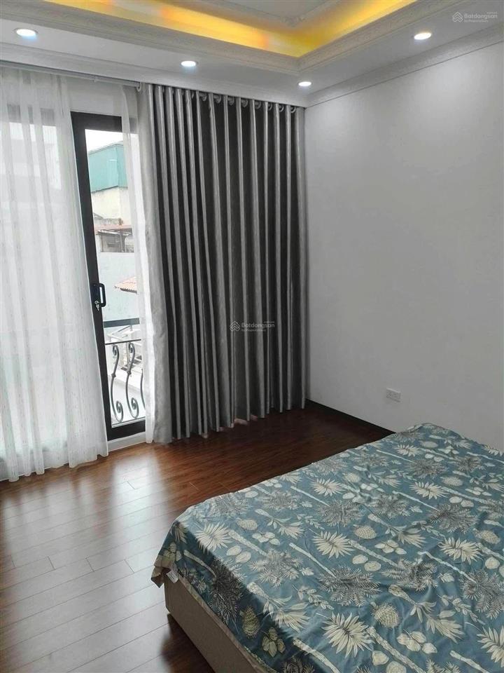 Cho thuê nhà quan nhân thanh xuân, 35m2 x 5 tầng, 3pn, full đồ, giá 14 triệu/1 tháng