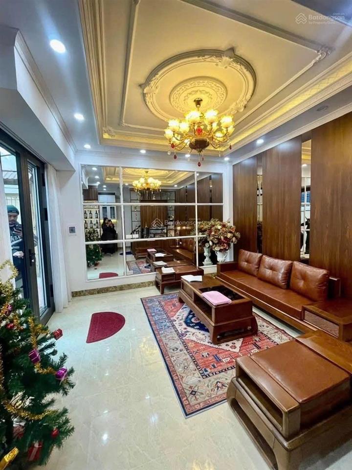 Cho thuê nhà quan nhân thanh xuân, 35m2 x 5 tầng, 3pn, full đồ, giá 14 triệu/1 tháng
