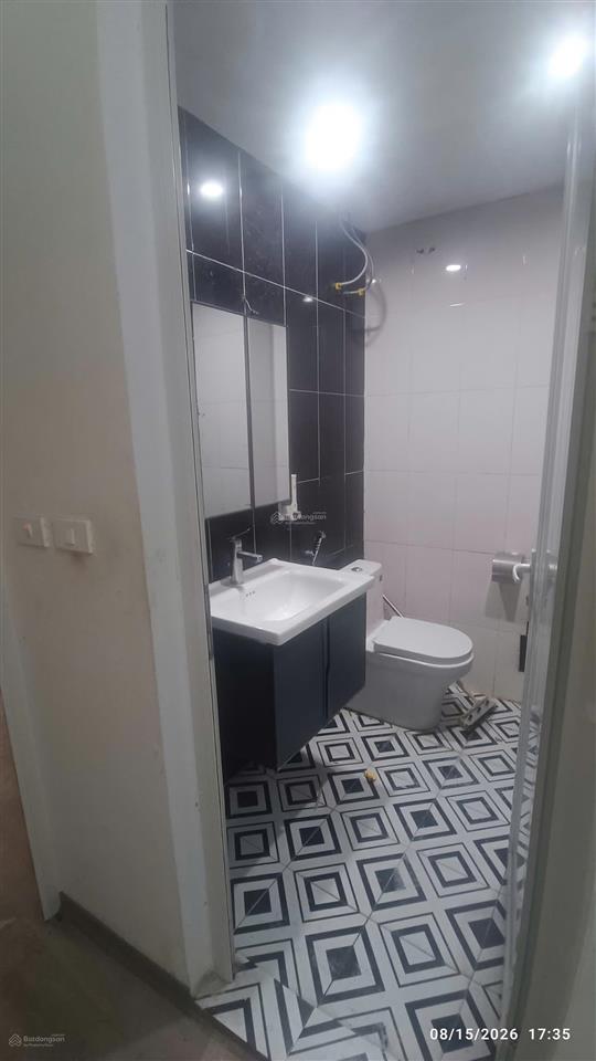Cho thuê nhà mặt phố bà triệu hai bà trưng 60m2 5 tầng, giá 38 triệu/1 tháng