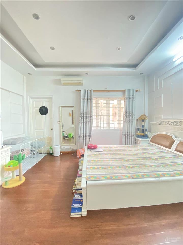 Chính chủ bán nhà phân lô, láng hạ, đống đa, 52,5m 4 tầng 1 tum hướng đông nam giá 23 tỷ