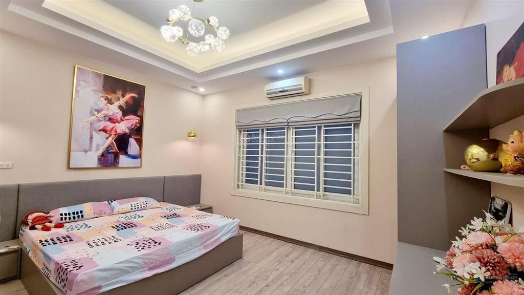 Gia đình tôi bán nhà trần quang diệu, đống đa, ngõ ô tô đỗ cửa, diện tích 56m², 6 tầng, giá 19,5 tỷ