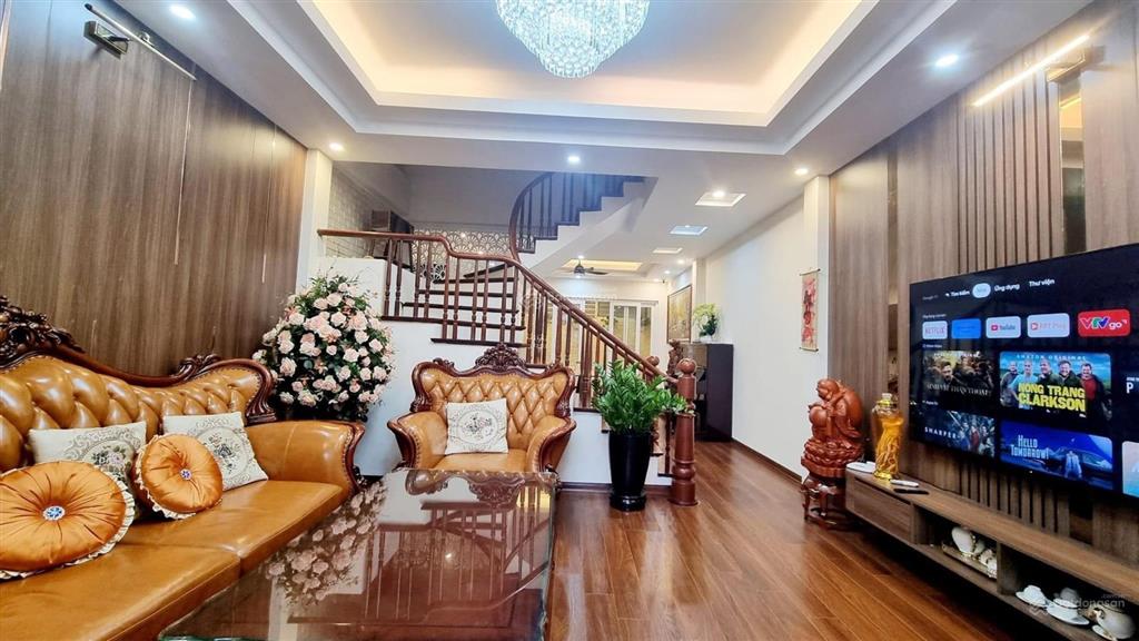 Gia đình tôi bán nhà trần quang diệu, đống đa, ngõ ô tô đỗ cửa, diện tích 56m², 6 tầng, giá 19,5 tỷ