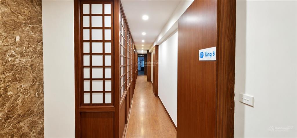 Cho thuê tòa mặt phố bà triệu, gần hồ hoàn kiếm, 128m², 8 tầng, hợp showroom, spa, 200 triệu/tháng