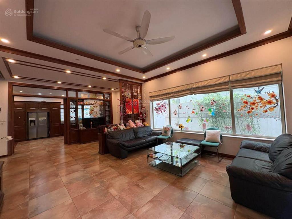 Bán biệt thự vườn đào, tây hồ, 230,9m², mặt tiền 15m, 6 tầng 1 hầm, gara, view vườn hoa, 140 tỷ