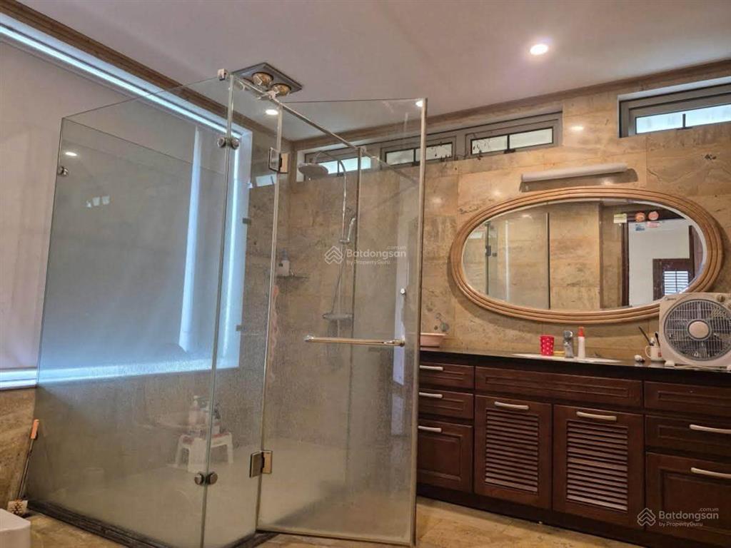 Bán biệt thự vườn đào, tây hồ, 230,9m², mặt tiền 15m, 6 tầng 1 hầm, gara, view vườn hoa, 140 tỷ