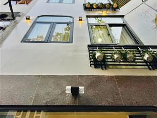 Siêu phẩm  sát hẻm xe hơi  4 tầng  khai thác chdv 350 tr/năm  chỉ 7.25 t.ỷ tl