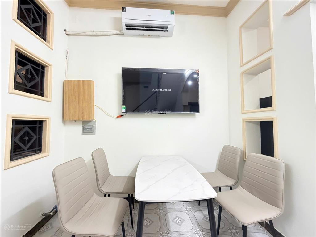 Nhỏ tiền công năng to  lê quang định, bình thạnh  40m2  vài bước ra xe hơi  full nội thất