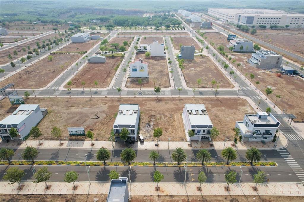 Thanh lý nền suất nội bộ f0  chỉ 8,8 triệu/m2  diện tích 125m2, đường rộng 28m32m đẹp dự án