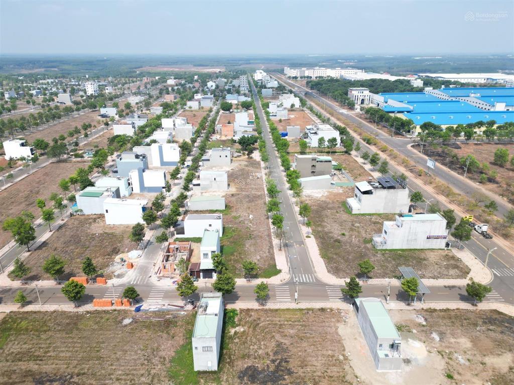 Thanh lý nền suất nội bộ f0  chỉ 8,8 triệu/m2  diện tích 125m2, đường rộng 28m32m đẹp dự án