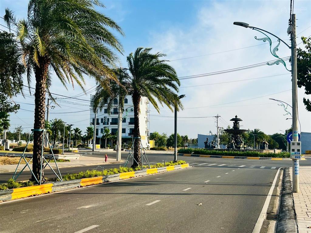 Thanh lý nền suất nội bộ f0  chỉ 8,8 triệu/m2  diện tích 125m2, đường rộng 28m32m đẹp dự án