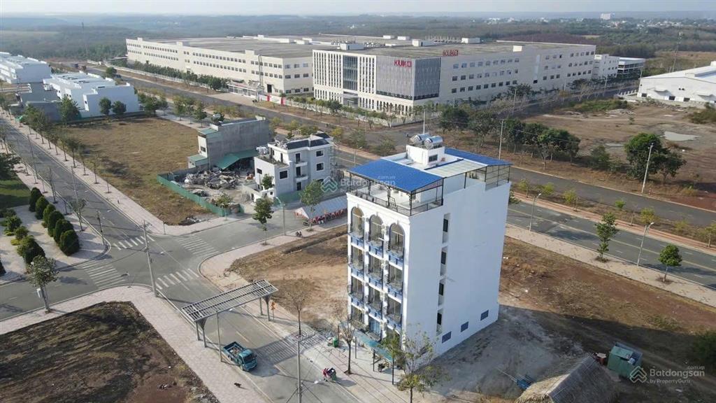 Bán nền góc 2 mặt tiền trung tâm, cạnh công viên lớn, trường học, kcn 122,3 ha, sổ sẵn, xây tự do