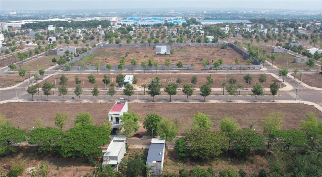 Thanh lý nền suất nội bộ sổ sẵn  chỉ 8,8tr/m2  diện tích 130m2, đường 32m nối trực tiếp cao tốc