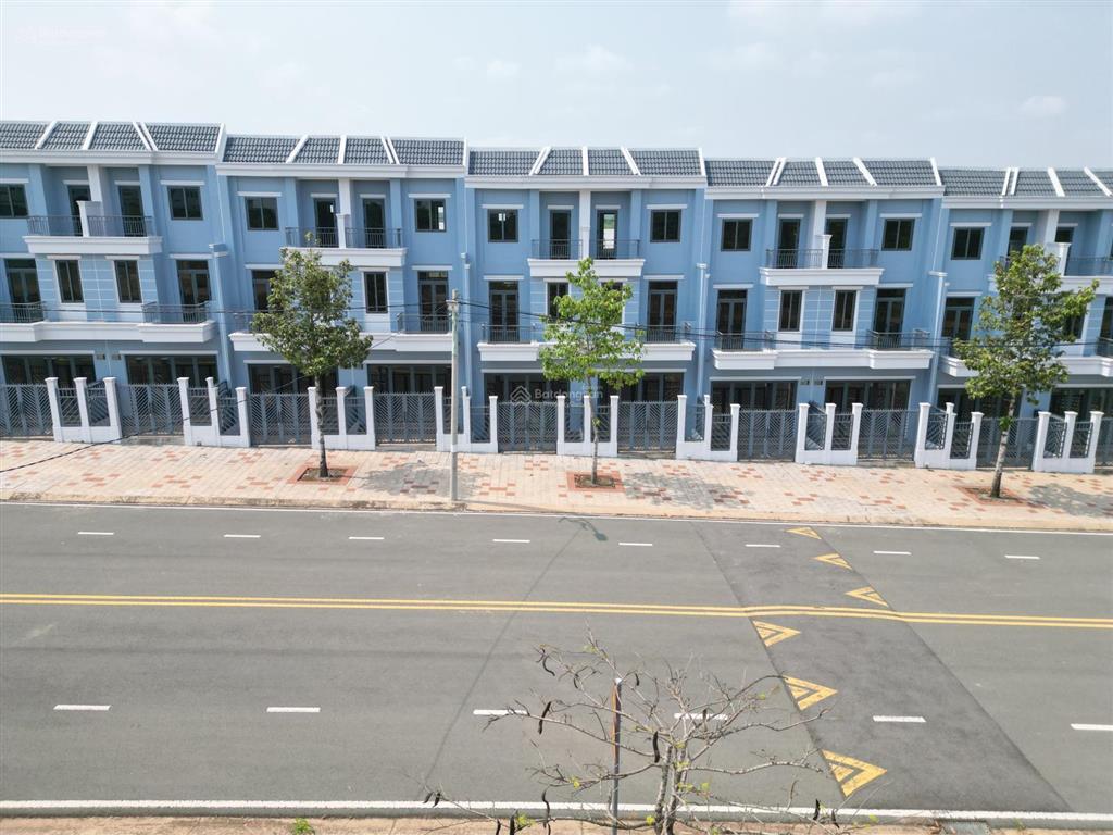 Thanh lý nền suất nội bộ sổ sẵn  chỉ 8,8tr/m2  diện tích 130m2, đường 32m nối trực tiếp cao tốc