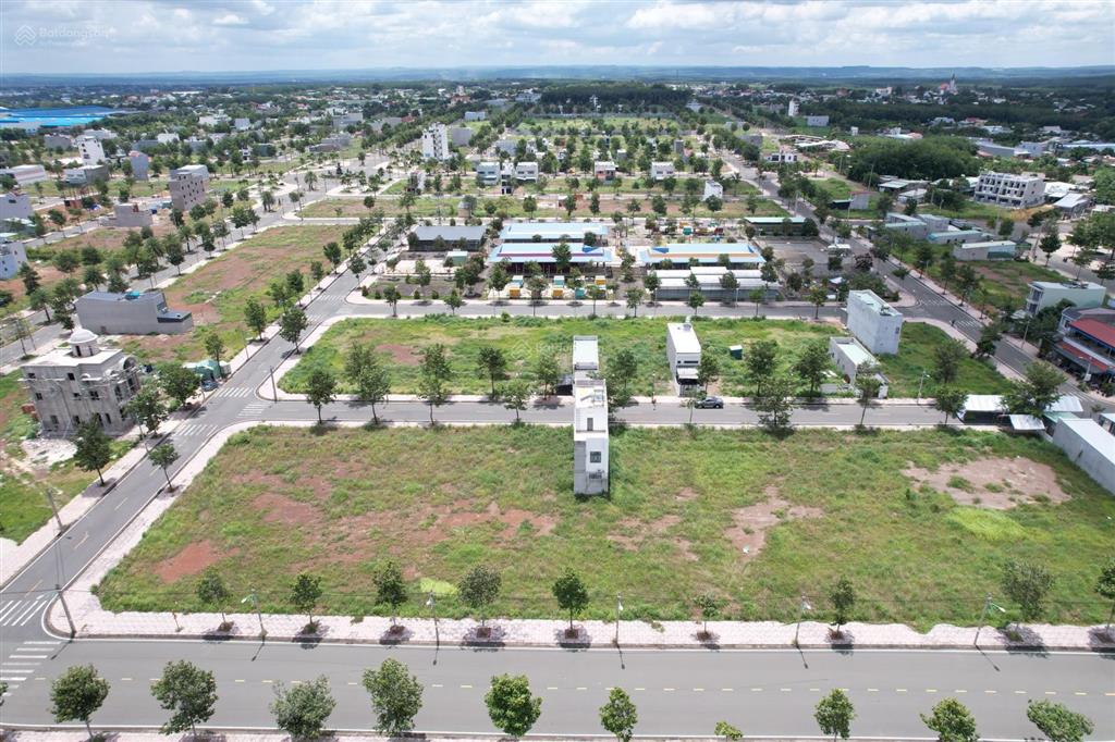 Chính chủ gửi bán nhanh nền 87,5m2, cạnh công viên, giá 800 triệu sạch đẹp, sổ sẵn, công chứng ngay