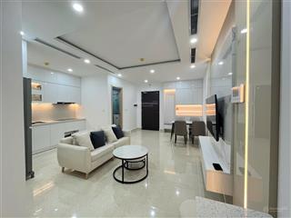 Chính chủ bán căn 1 phòng ngủ diện tích 50m2  ban công hướng mát, tầng trung giá 4,8 tỷ, sẵn sổ