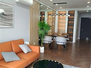 Gia đình cần bán căn 2pn  2wc 82m2, full nội thất nhà hướng nam, view rất đẹp, nhà đã có sổ