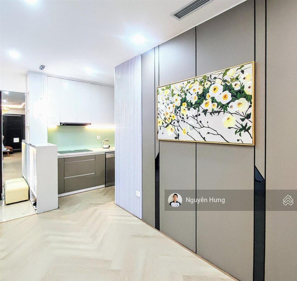 Cho thuê căn hộ 3pn 100m2, ban công hướng mát, nhà rộng đẹp  đủ đồ giá thuê 14 triệu/th