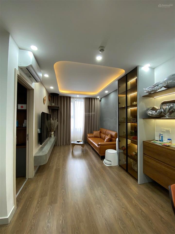 Chính chủ cho thuê căn 2 pngủ tòa tropical ban công mát, full nội thất rất đẹp giá chỉ 11.5 triệu