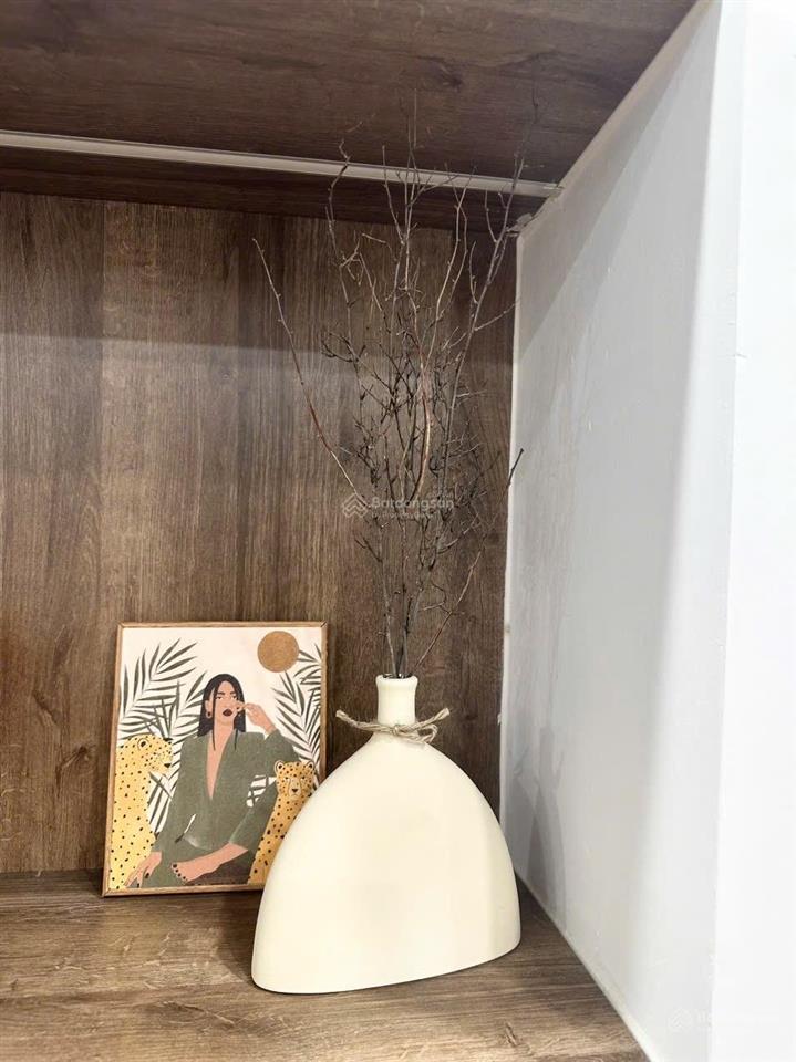 Gia đình cần bán căn 3pn sân vườn tòa zen, đầy đủ nội thất, nhà hướng nam, sẵn sổ, view cực đẹp
